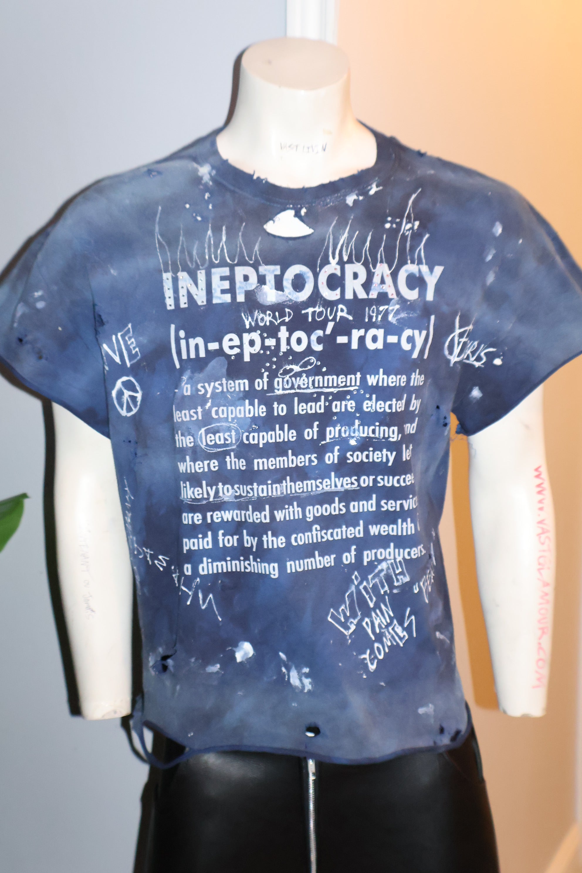 INEPTOCRACY TEE