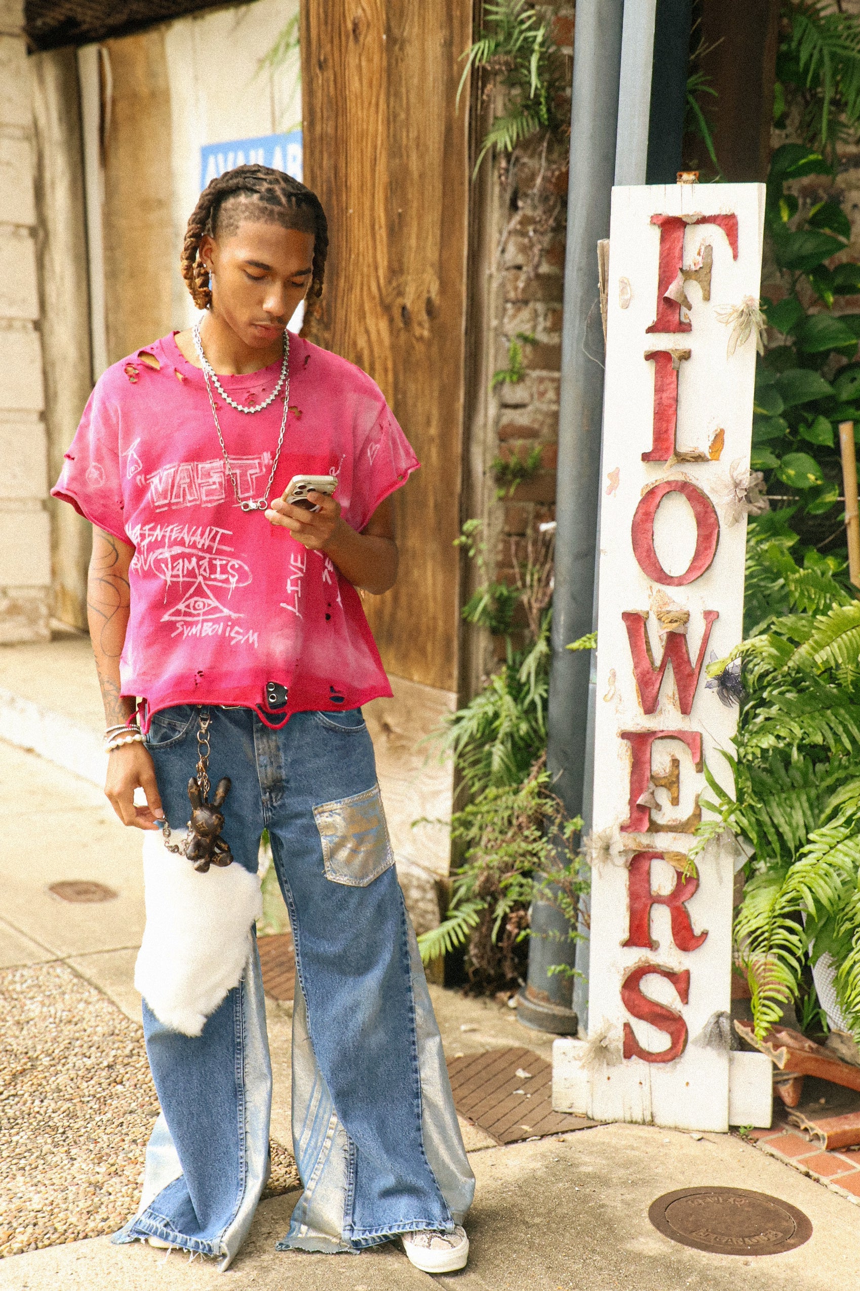 Graffiti Tee